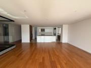 Se arrienda apartamento en poblado sector Santa María de...