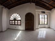 Se arrienda apartamento en Prado Centro