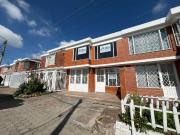 SE ARRIENDA CASA AV CHILACOS CHÍA