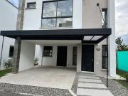 SE ARRIENDA CASA CAMPESTRE SECTOR CLUB CAMPESTRE