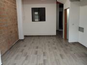 SE ARRIENDA CASA CON LOCAL EN QUINTAS DE LOS SAUCES