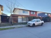 Se arrienda casa de dos pisos remodelada, 3 piezas 2...