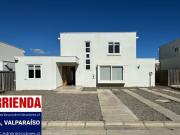 SE ARRIENDA CASA EN EXCLUSIVO CONDOMINIO, CURAUMA