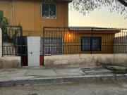 SE ARRIENDA CASA ESQUINA 3 HABITACIONES Y LOCAL COMERCIAL