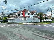 SE ARRIENDA CASA ESQUINERA PARA USO COMERCIAL, en la...