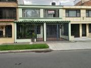 CASA EN ARRIENDO J VARGAS
