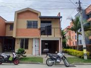 Se arrienda casa ubicada en el municipio de La Ceja...