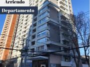 Se arrienda céntrico y amplio departamento ubicado en un...