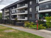 Se arrienda departamento con vista parcial al lago...