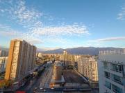 SE ARRIENDA DEPTO DE 1D1B CON MALLA A PASOS DE METRO...