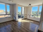 Se arrienda DP 2D, vista a la laguna, Av. 21 de Mayo