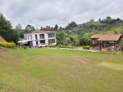 SE ARRIENDA FINCA EN RIONEGRO ANTIOQUIA