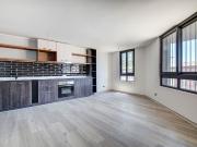 SE ARRIENDA ! GRAN DEPARTAMENTO 3D2B METRO REPUBLICA