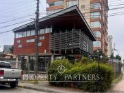 Se arrienda gran local comercial a pasos de Av. Alemania