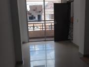 Se arrienda hermoso apartamento en segundo piso Santa Monica