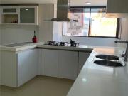 ¡SE ARRIENDA HERMOSO APTO EN LAURELES!