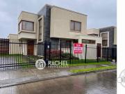 SE ARRIENDA IMPECABLE CASA EN SECTOR CUMBRES DEL SUR