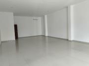 SE ARRIENDA LOCAL COMERCIAL CON UBICACIÓN PRIVILEGIADA,...