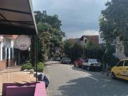 Se Arrienda Local en Campo Valdes