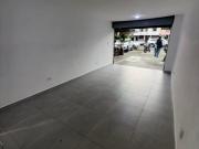 Se arrienda local en la avenida 80