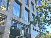 SE ARRIENDA OF RECIÉN REMODELADA EN VITACURA