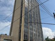 SE ARRIENDA OFICINA EN IMPORTANTE SECTOR