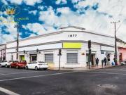 Se arrienda propiedad en pleno centro de la de...