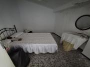 SE CASA EN PATIO DE VECINOS EN ZONA CENTRO EN ARCOS DE...