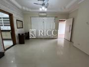 Se encante com esse sobrado isolado com piscina...