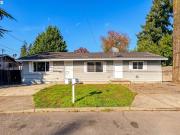 Se Oak St, Portland, Home For Sale
