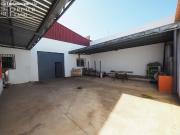 Se ofrece en venta una nave industrial ubicada en la...