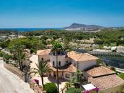 Se presenta en venta una magnífica villa mediterránea...