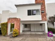 SE RENTA AMPLIA CASA EN QUERETARO JURIQUILLA SANTA FE...