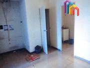 Se renta amplia oficina/local a pie de calle sobre...