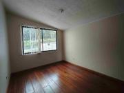 Se renta Amplio departamento sector el Batán Alto