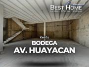 Se renta Bodega en avenida Huayacan Cancún