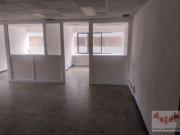 SE RENTA BONITA OFICINA DE 75 MTS. EN HIPODROMO CONDESA