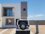 SE RENTA CASA AMUEBLADA EN RESIDENCIAL MONET CON TERRENO...