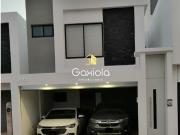 SE RENTA CASA AMUEBLADA Y EQUIPADA EN BARCELONA PRIME...