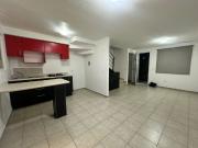 SE RENTA CASA DE 2 REC, FRACC. VIÑEDOS, QUERETARO