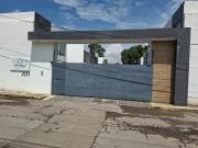 SE RENTA CASA DENTRO DE FRACCIONAMIENTO YAQUI, A 3...