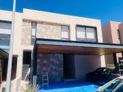 SE RENTA CASA EN ALTOZANO QUERETARO