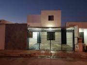 Se renta casa en Fracc Las Américas, de 3 habitaciones,...