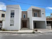 Se Renta Casa en Fraccionamiento Lomas Universidad