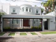 SE RENTA CASA EN FRANZ SCHUBERT $34,000.00 ZONA PARQUE...