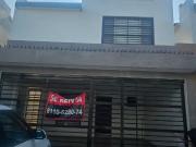 SE RENTA CASA EN JARDINES DE ANDALUCIA, EN GUADALUPE...