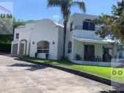 SE RENTA CASA EN LAS JARAS