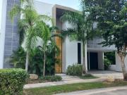 SE RENTA CASA EN PRIVADA YUCATAN COUNTRY CLUB