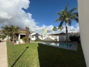 Se RENTA casa en Residencial los Cisnes, con área común...