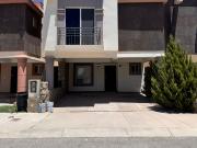 SE RENTA CASA FRACC. CERRADA TURQUESA ZONA SENDERO EQUIPADA